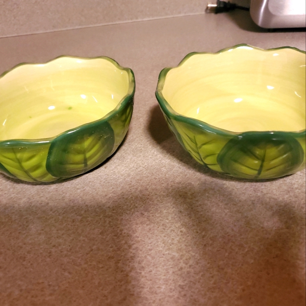 2 bowls